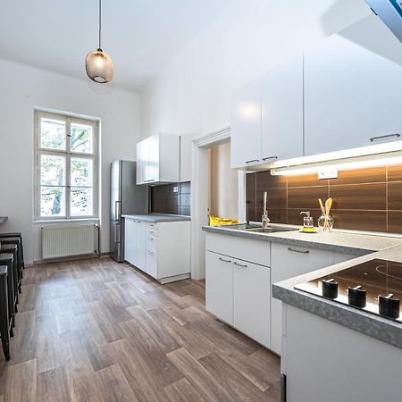 New Town Central Apartment Прага Экстерьер фото