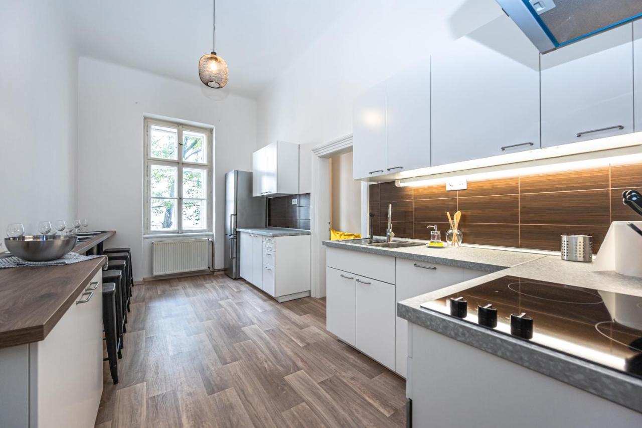 New Town Central Apartment Прага Экстерьер фото